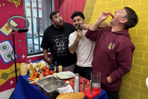 ¡Celebramos el Día del Completo con un torneo en vivo! Otakin nos enseñó su receta perfecta