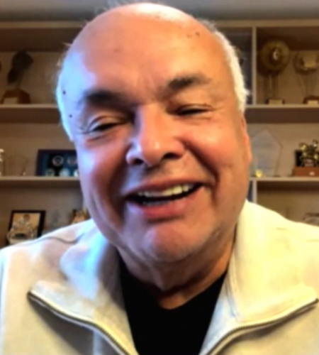 Álvaro Salas sobre el humor chileno: «estamos más llanos a escuchar chistes y, por eso, agradezco a Don Carter, el Profesor Rosa, a El Muro»
